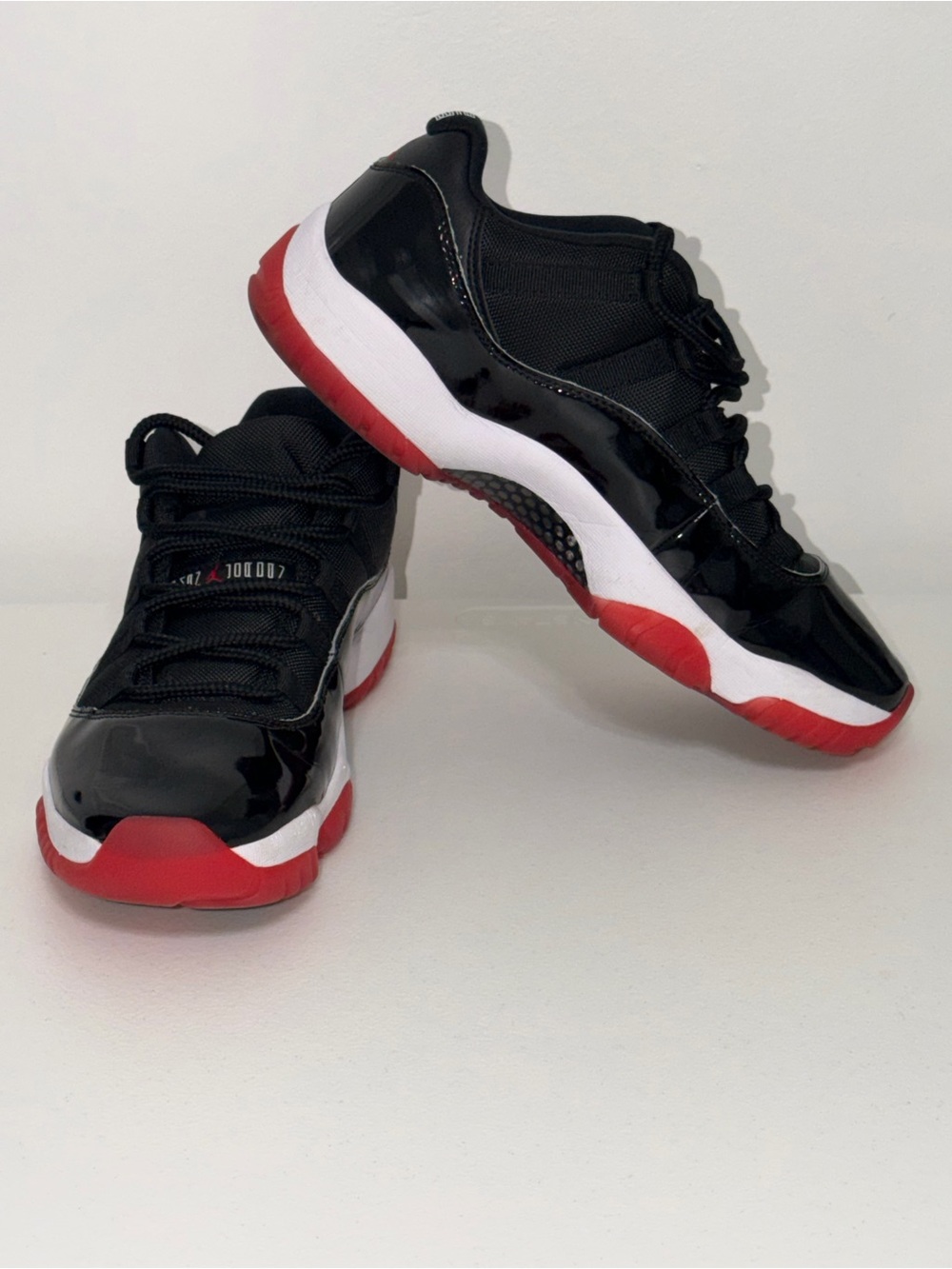 Nike Air Jordan 11 Retro Low "Bred" 2025 Men's Sz10 Black Varsity Red FV5104-006